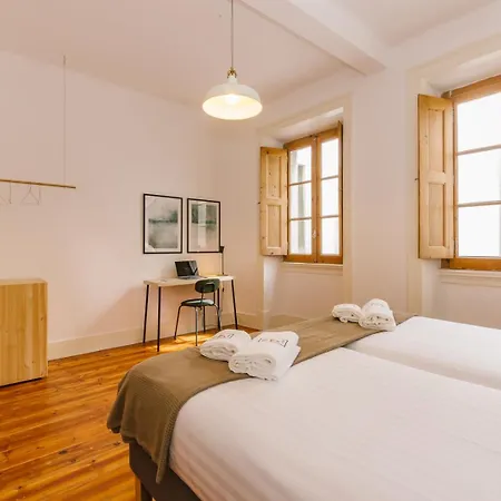 Daire Rent4rest Castle View Family & Friends Bairro Alto *