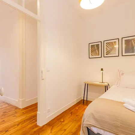 Rent4rest Castle View Family & Friends Bairro Alto Lisbona