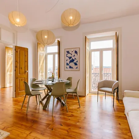 Rent4rest Castle View Family & Friends Bairro Alto Apartment
