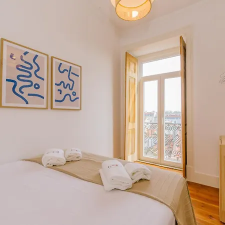 Rent4rest Castle View Family & Friends Bairro Alto * Lisbon