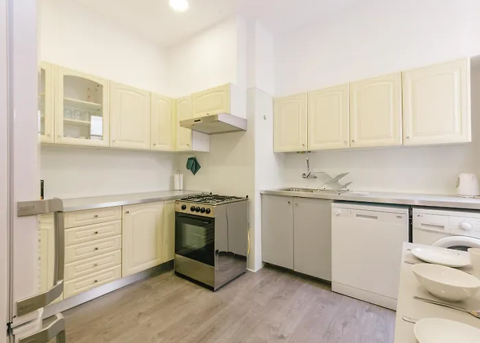 Rent4rest Castle View Family & Friends Bairro Alto *