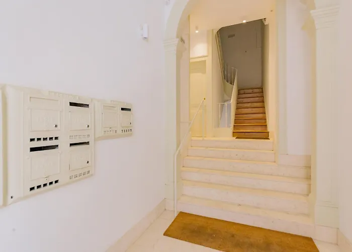 Rent4rest Castle View Family & Friends Bairro Alto * Lisbon