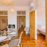 公寓 Rent4rest Castle View Family & Friends Bairro Alto Lisboa