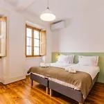 公寓 Rent4rest Castle View Family & Friends Bairro Alto Lisboa